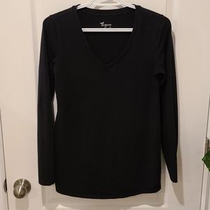 Long sleeve maternity top